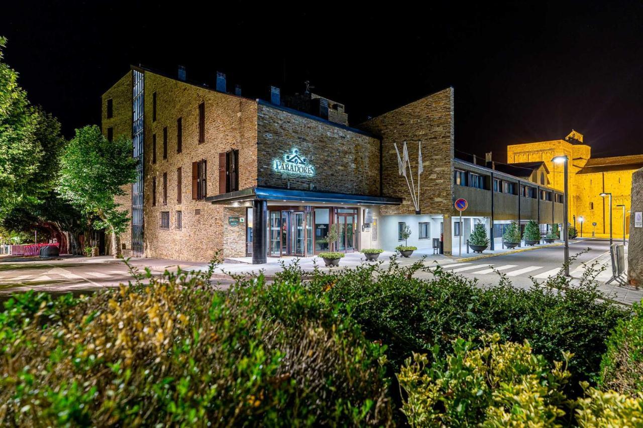 Parador De La Seu D'Urgell Exterior foto